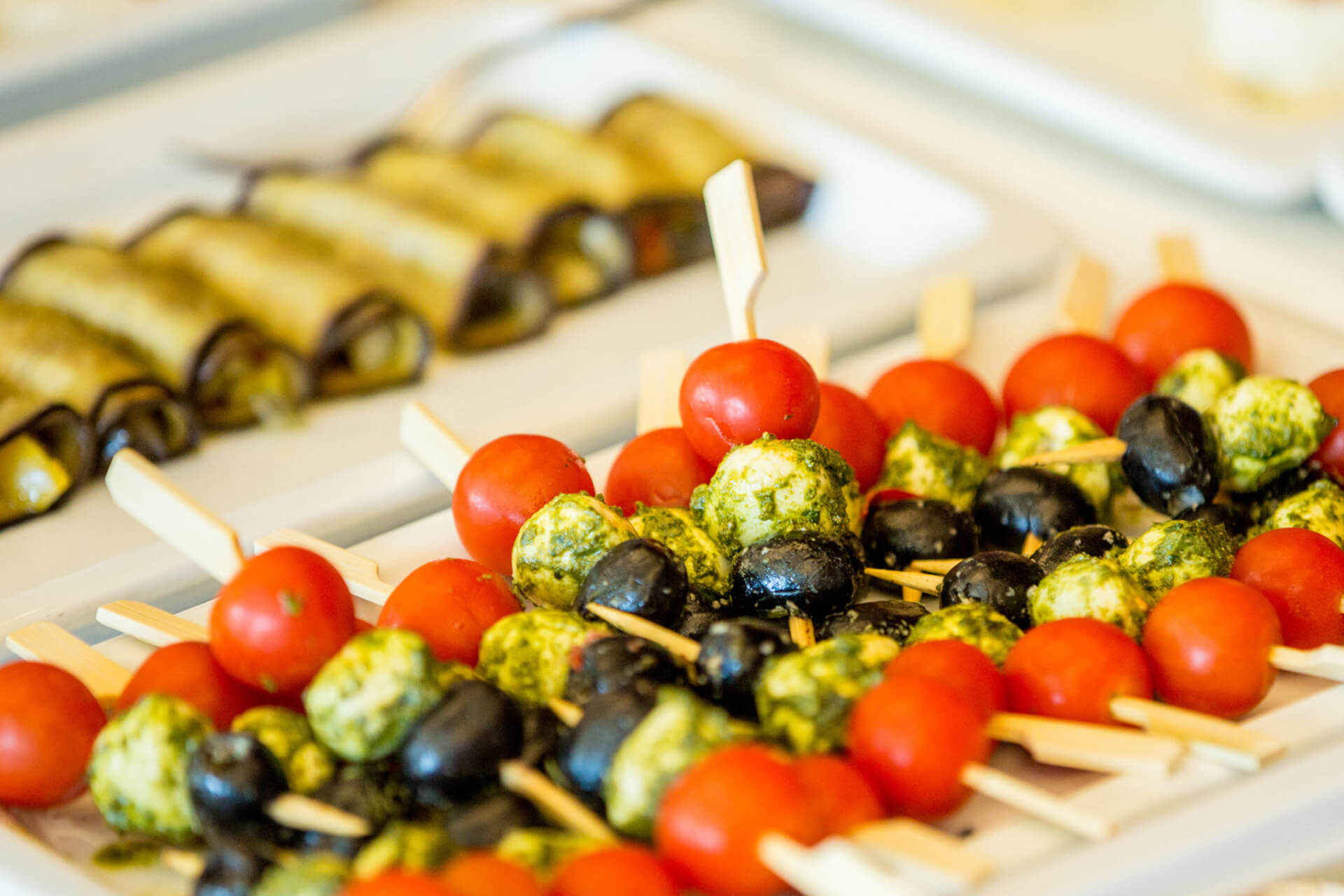 Brunch in Basel: Tomaten-Mozzarella-Oliven-Sticks