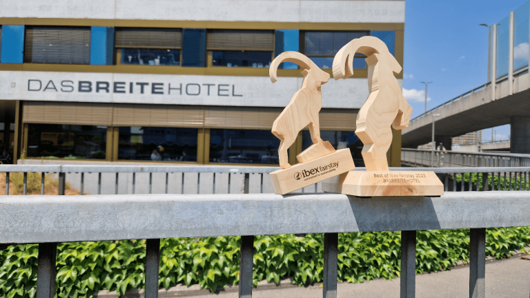 Zwei Auszeichnung: ibex afirstay silver und Best of ibex fairstay